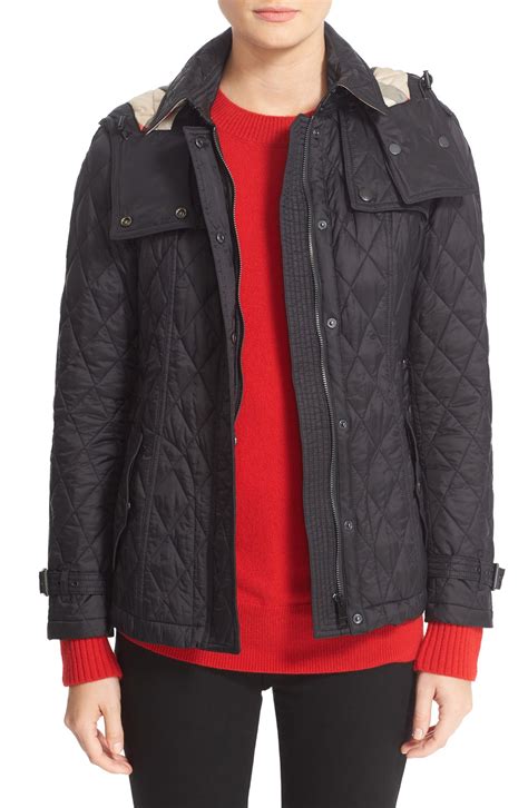 Burberry Short Finsbridge Quilted Coat 